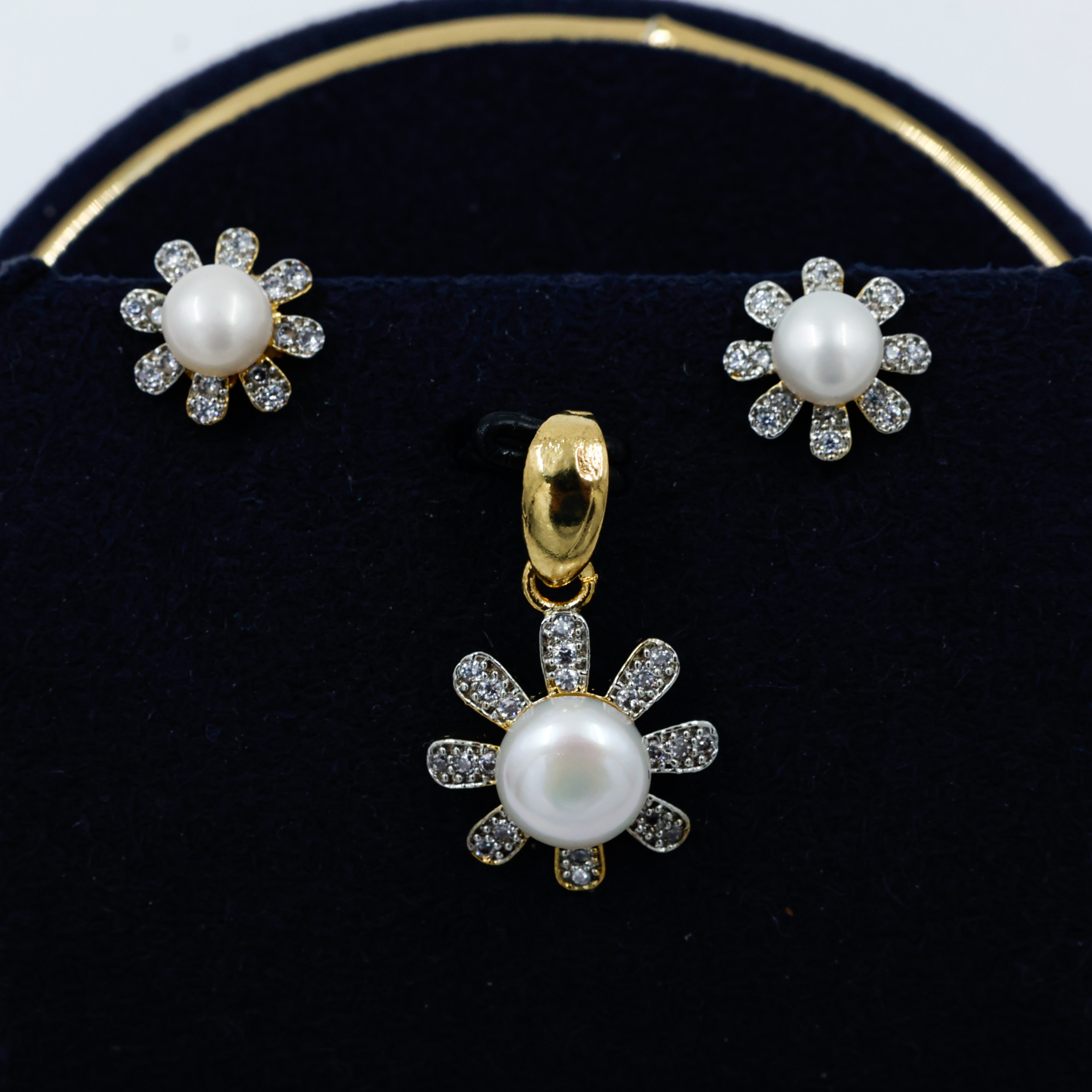 Pearl Pendant Set Without Chain